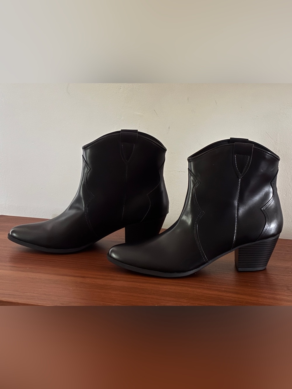 GAP black leather Western Ankle Boots 10.5